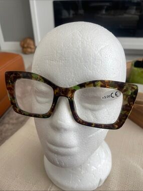 Green Tortoiseshell Square Reading Glasses - Unbranded